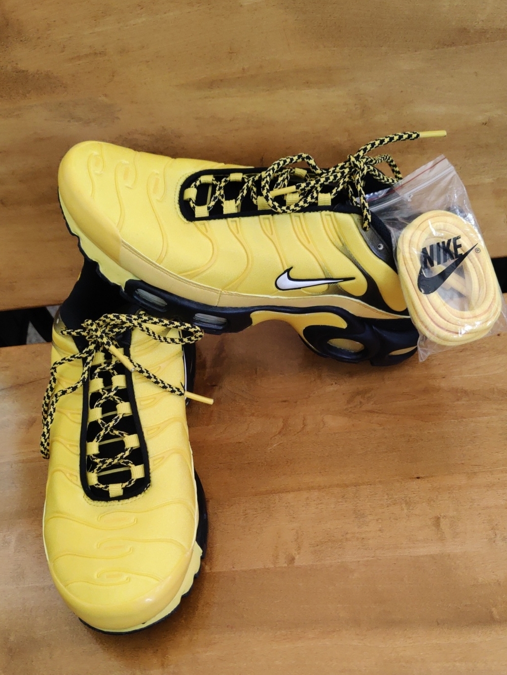 Nwot Nike Air Max Plus "Frequency Pack" Tour Yellow Mix Tape Size 9